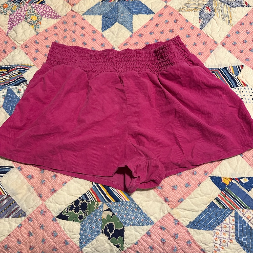 SUPER CUTE WILD FABLE VELVET MAGENTA PINK HIGH WAISTED W/ POCKETS SHORTS